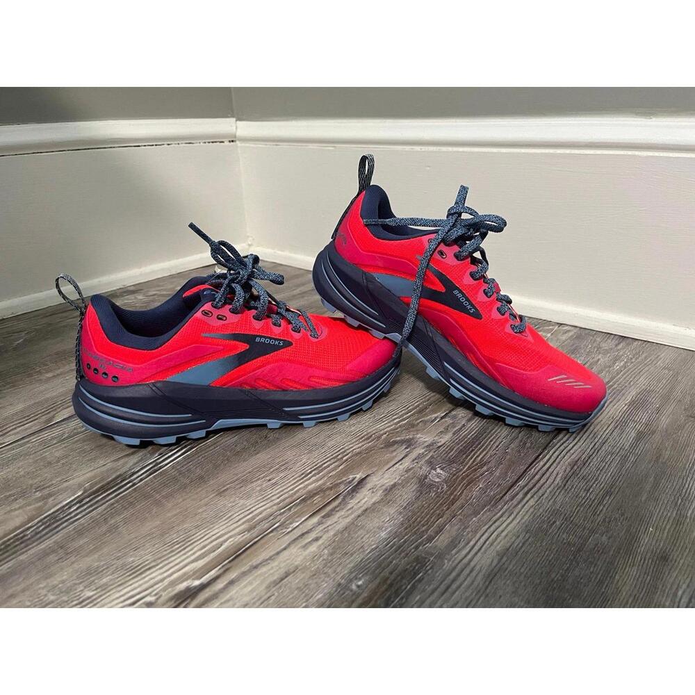 Brooks Cascadia 16 Trail Shoes